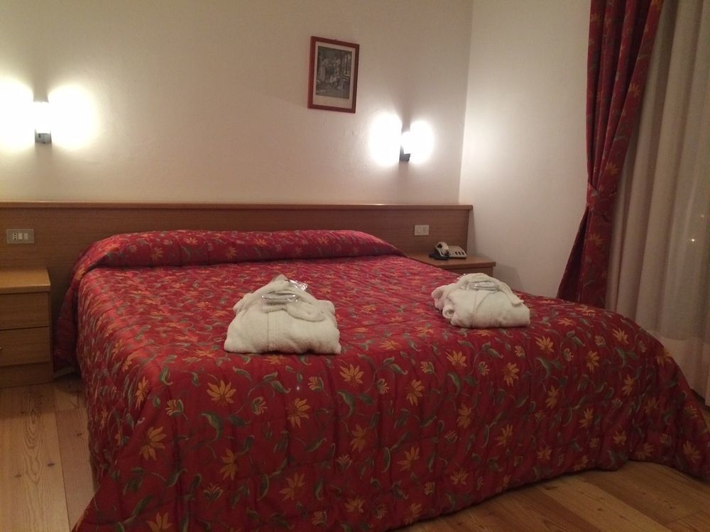 Garni Lago Nembia San Lorenzo Dorsino Extérieur photo